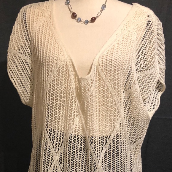 Cover up - Picture 3 of 4